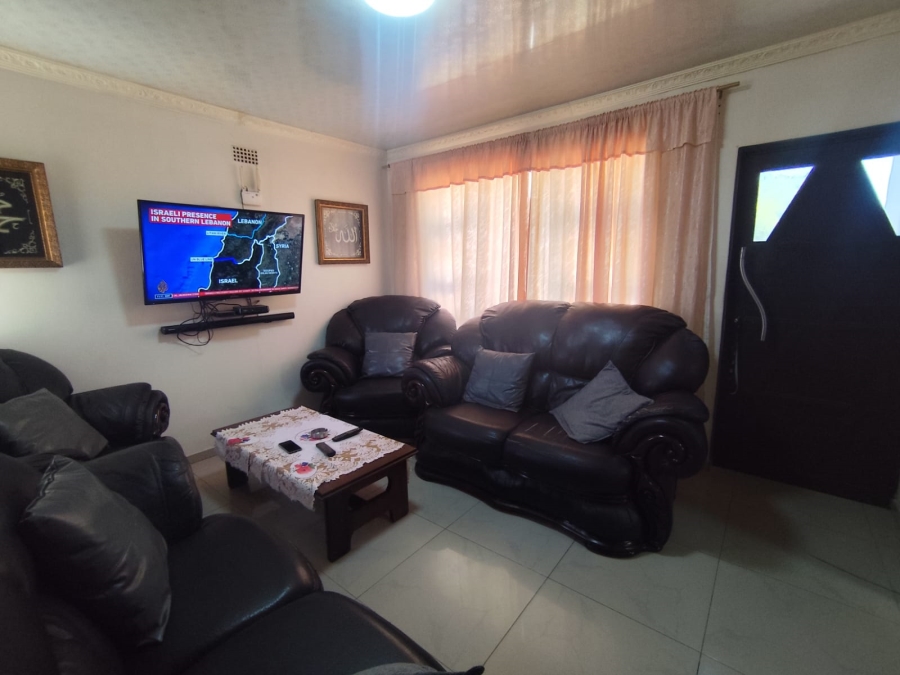 3 Bedroom Property for Sale in Beacon Valley Western Cape